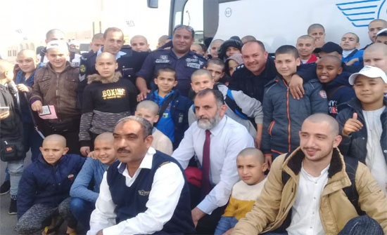 جسر الملك حسين .. تسهيلات وإعفاء من الرسوم لـ120 معتمراً فلسطينياً من ذوي الإعاقة