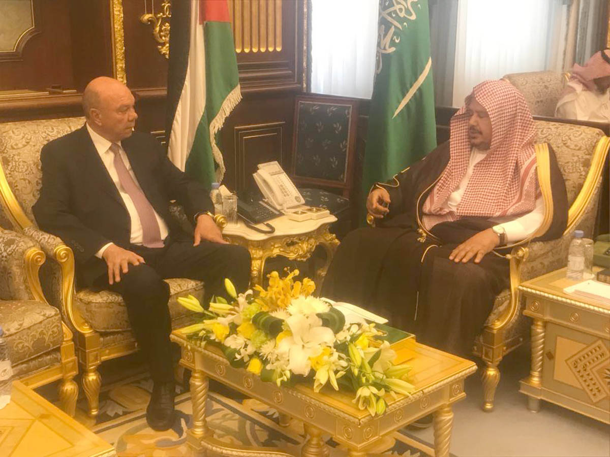 الفايز يبحث تعزيز التعاون المشترك الأردني السعودي