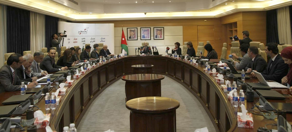 الحكومة الأردنية تطلق منصة “بخدمتكم” التفاعلية للتعامل مع شكاوى المواطنين