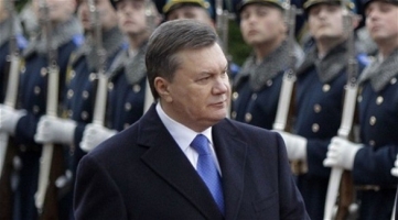 أوكرانيا: يانوكوفيتش يعتبر نفسه رئيساً شرعياً وروسيا تلبي طلب حمايته