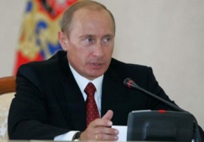 بوتين يحاول اظهار تفوقه من خلال الافراج عن الد معارضيه