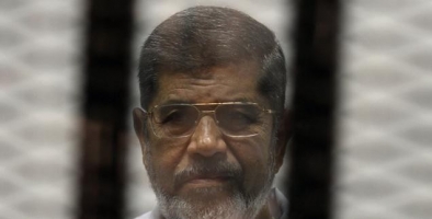 السجن 20 عاما لمرسي في قضية “الاتحادية” (فيديو)