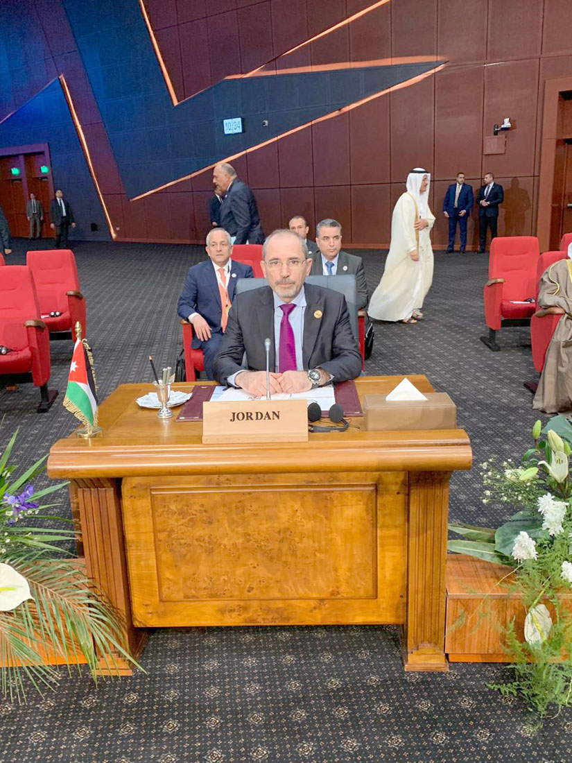 الصفدي يلقي كلمة الأردن في القمة العربية الأوروبية الاولى