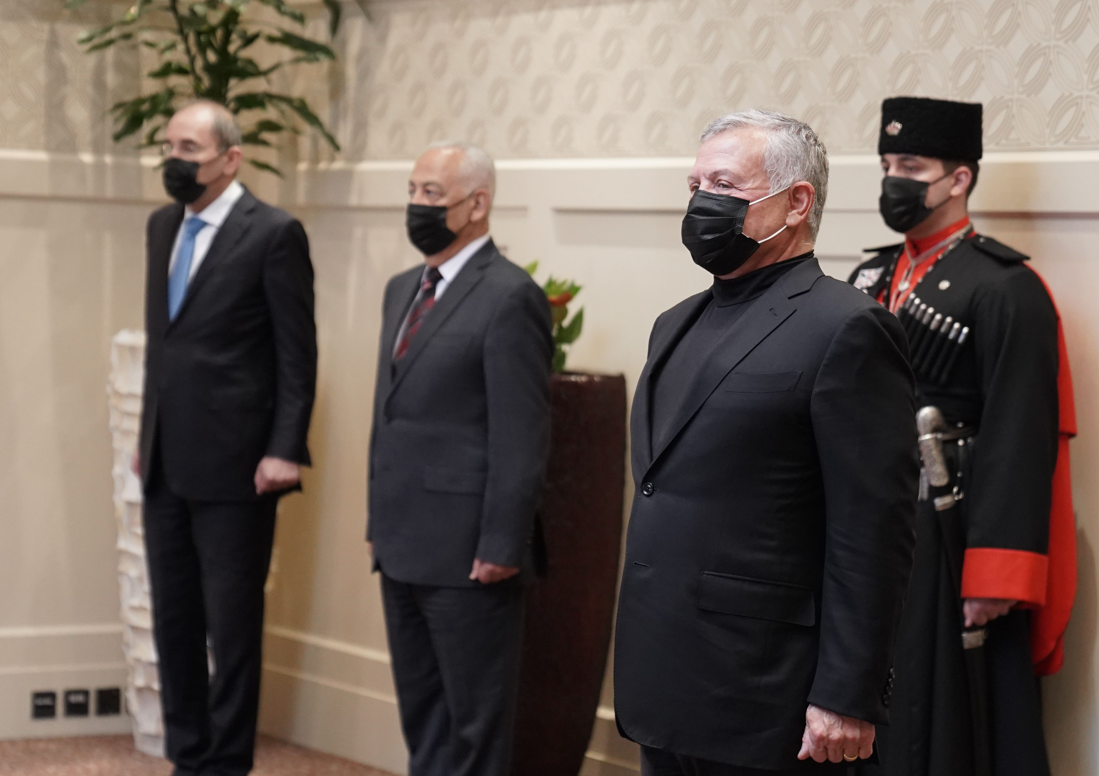 سفراء ومحافظان يؤدون اليمين القانونية أمام جلالة الملك