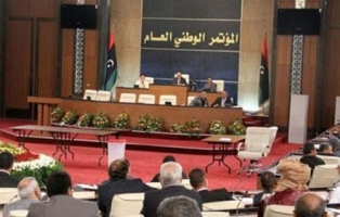 الجيش الليبي يعلن “تجميد” عمل البرلمان