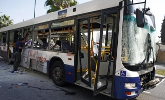 نتانياهو يوقف قرار منع الفلسطينيين من ركوب الحافلات مع الإسرائيليين