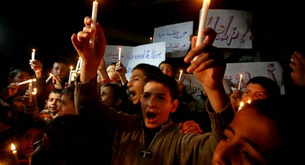 يديعوت: إسرائيل أنقذت حكم حماس الإخواني من الإنهيار