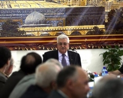 القيادة الفلسطينية تجري مشاورات داخلية وعربية للتحلل من الإتفاقات الموقعة مع إسرائيل