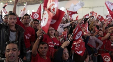التونسيون يصوتون لاختيار رئيس جديد للبلاد