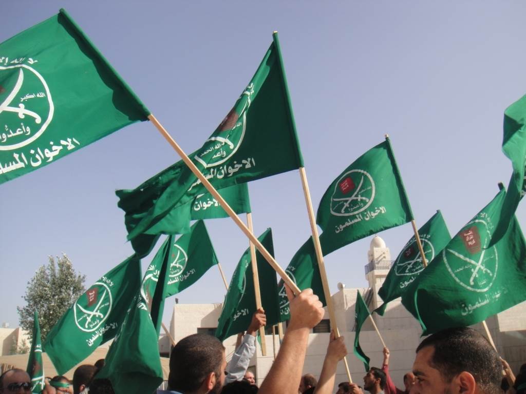 ضغوط وحظر وانقسامات.. الإخوان “في أضعف مراحل التنظيم”