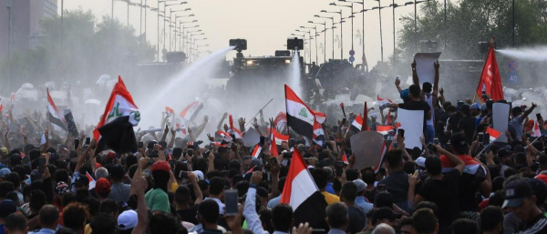 العراق: تجدد المظاهرات و محتجون يغلقون الطرق وقائد شرطة بابل يهدد باستقالته
