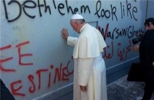 دحلان: زيارة البابا لفلسطين رسالة تدعونا للصمود وتعدنا بالنصر