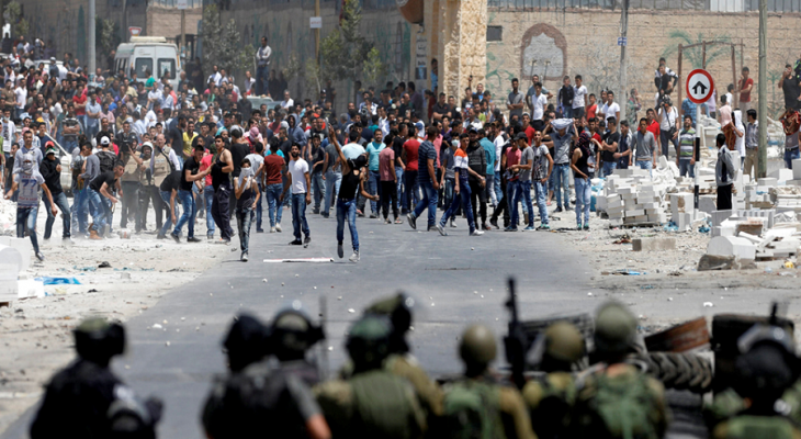 انطلاق مسيرات الغضب في المحافظات الفلسطينية.. مواجهات مع الاحتلال وعشرات الاصابات