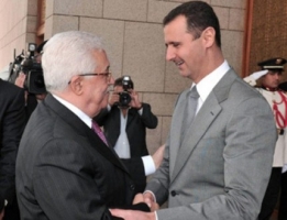 عباس يشكر الأسد رغم الويلات التي لحقت باللاجئين الفلسطينيين في سوريا