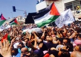 عشرات الآلاف يشيعون جثمان أبو خضير (تحديث)