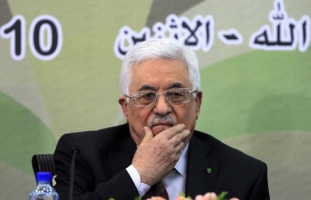 مسؤول فلسطيني: عباس يفكر بتسمية البرغوثي نائبا لكسب “شعبية” لتمرير اتفاق الاطار