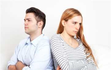 العلاقة الحميمة الوسيلة الفضلى للحدّ من التوتر بين الزوجين