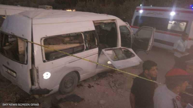 الداخلية الأردنية: عبوة ناسفة وراء انفجار حافلة الدرك