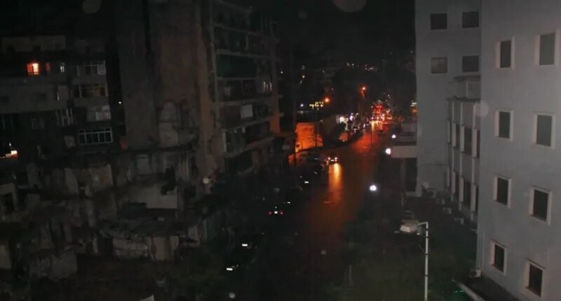 المطار مهدد بالعتمة.. أزمة الكهرباء تضرب لبنان من جديد