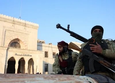 روجوا لـ”جرائم الأسد”.. بيان حكومي يتوعد هؤلاء الإعلاميين