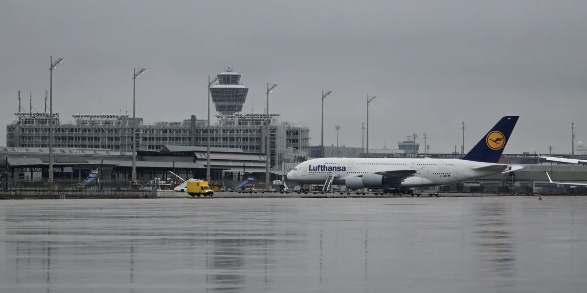 ليلة جديدة من الفوضى.. طائرات مسيرة تشل مطار ميونيخ