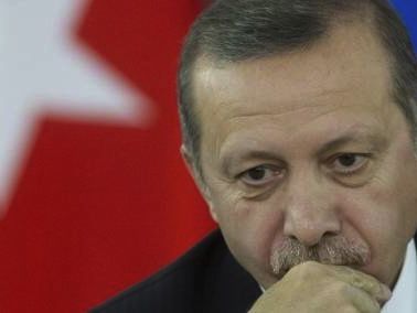 تقرير استخباراتي “يكذّب” رواية أردوغان بشأن محاولة الانقلاب