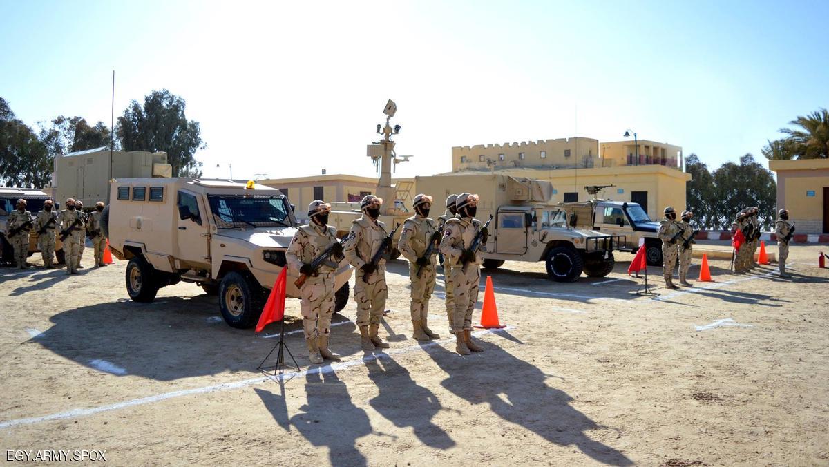 مقتل ضابطين في الجيش المصري باشتباكات مع متشددين