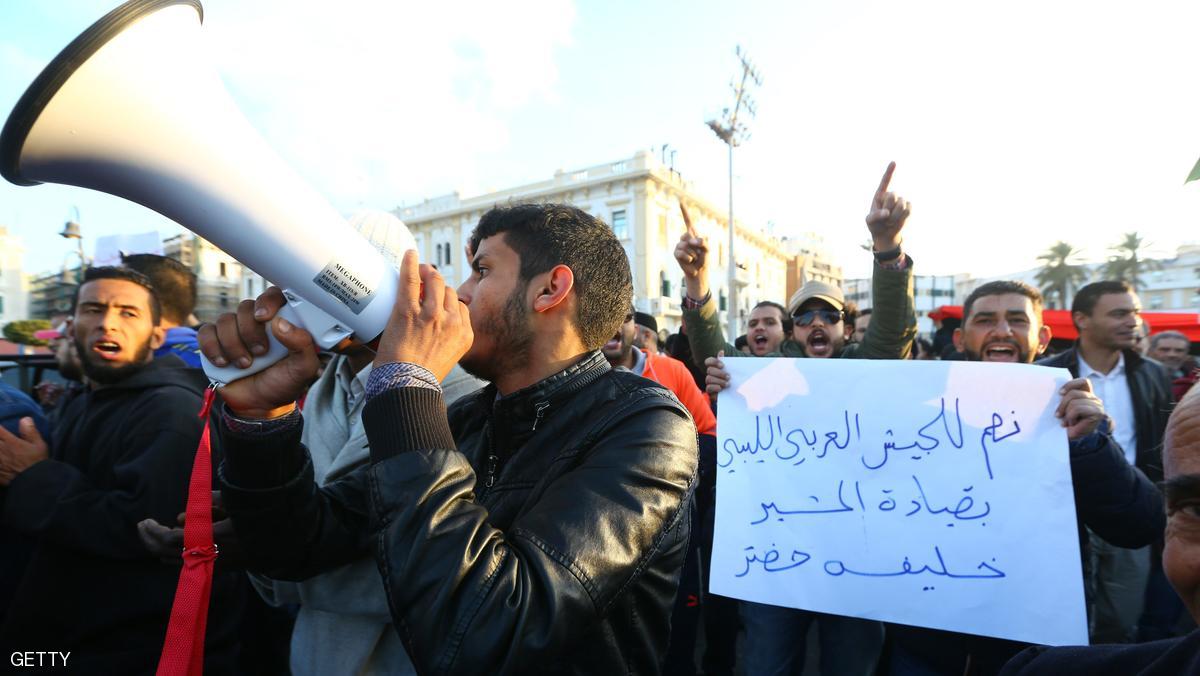 حفتر لسكان طرابلس: اقتربت ساعة “الخلاص والقصاص”