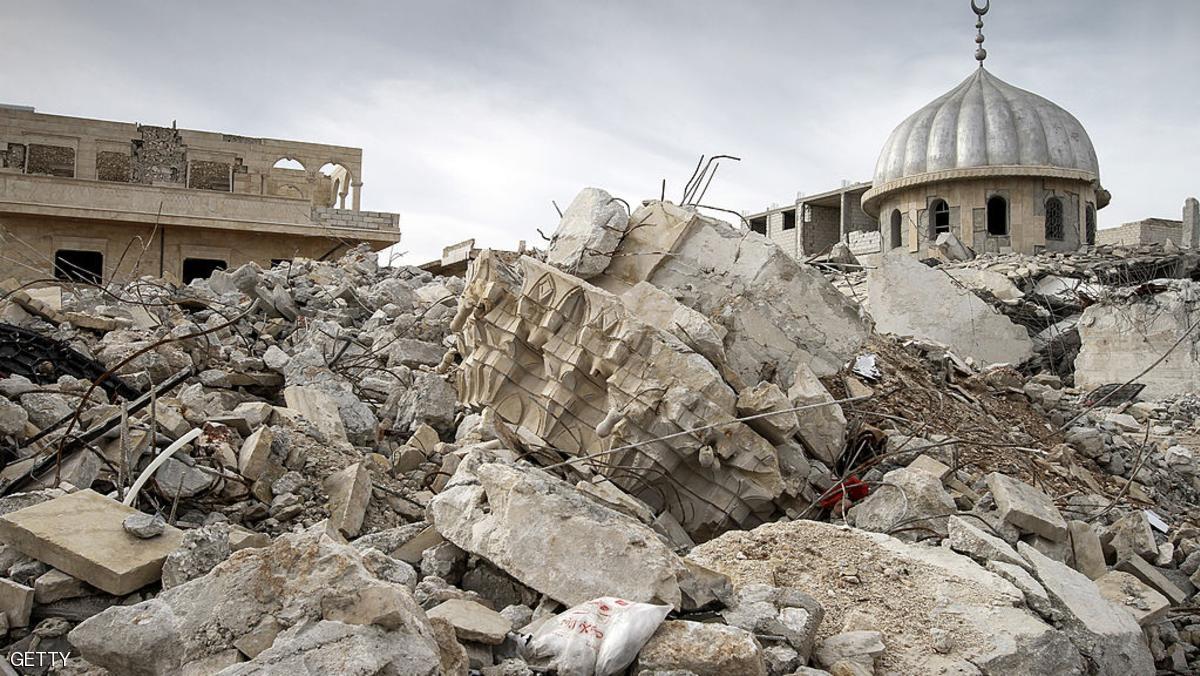 قصف جوي يدمر أحد أقدم مساجد غوطة دمشق