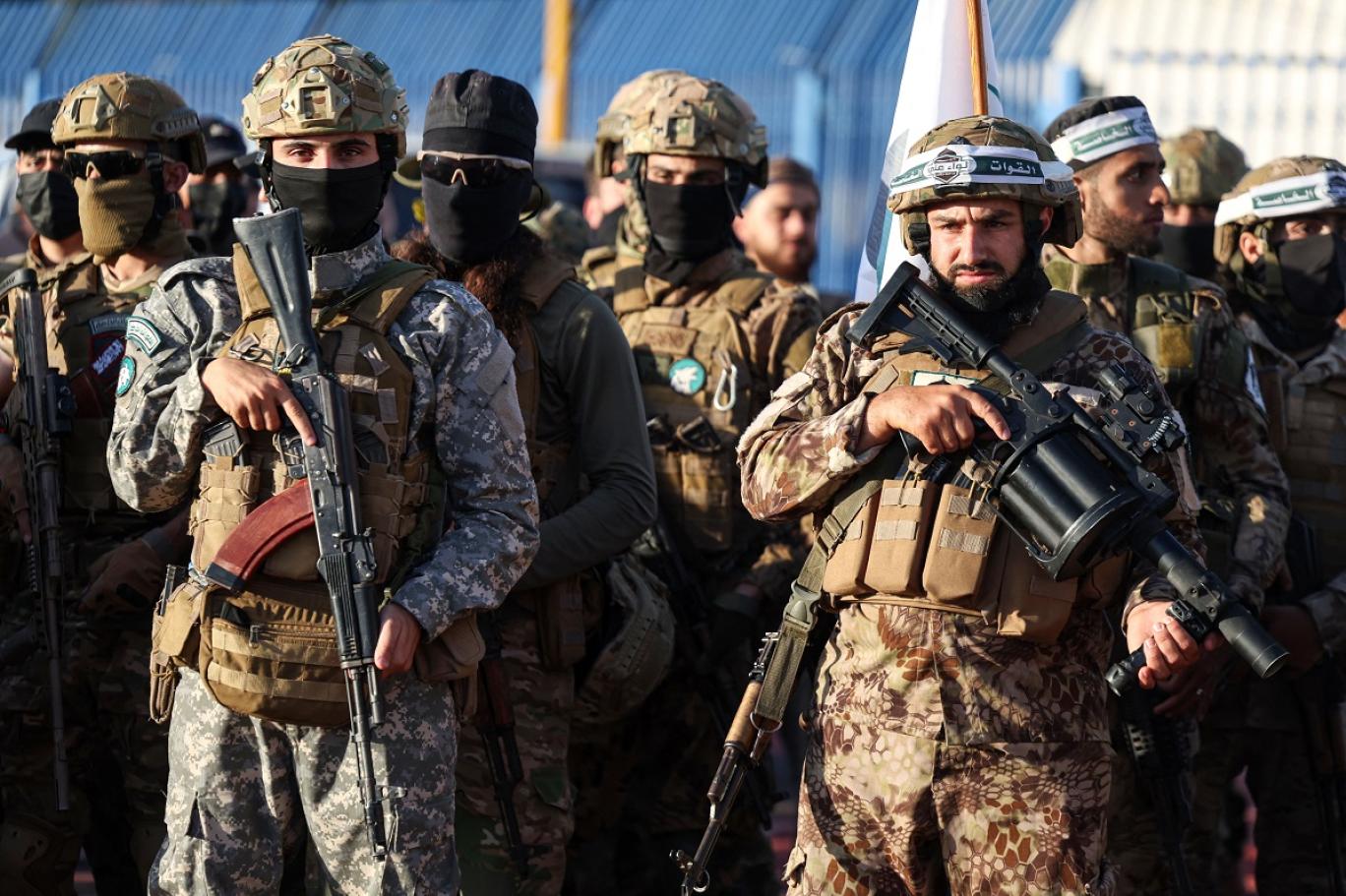 تركيا تقدم عرضا “عسكريا” للإدارة السورية الجديدة