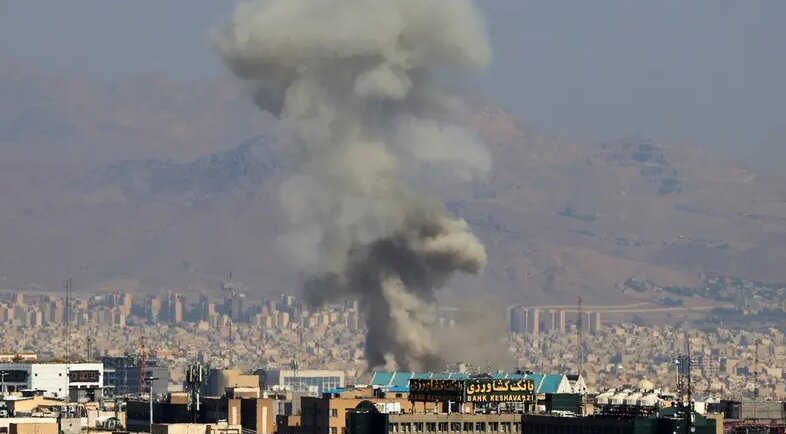 مسؤولون: هذا الهجوم على إيران أوسع نطاقا من الضربات السابقة