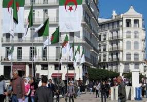 الجزائريون يتوجهون اليوم لصناديق الاقتراع لانتخاب رئيسهم السابع