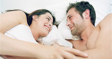 العلاقة الجنسية للزوجين تخفض ضغط الدم وتقوى المناعة