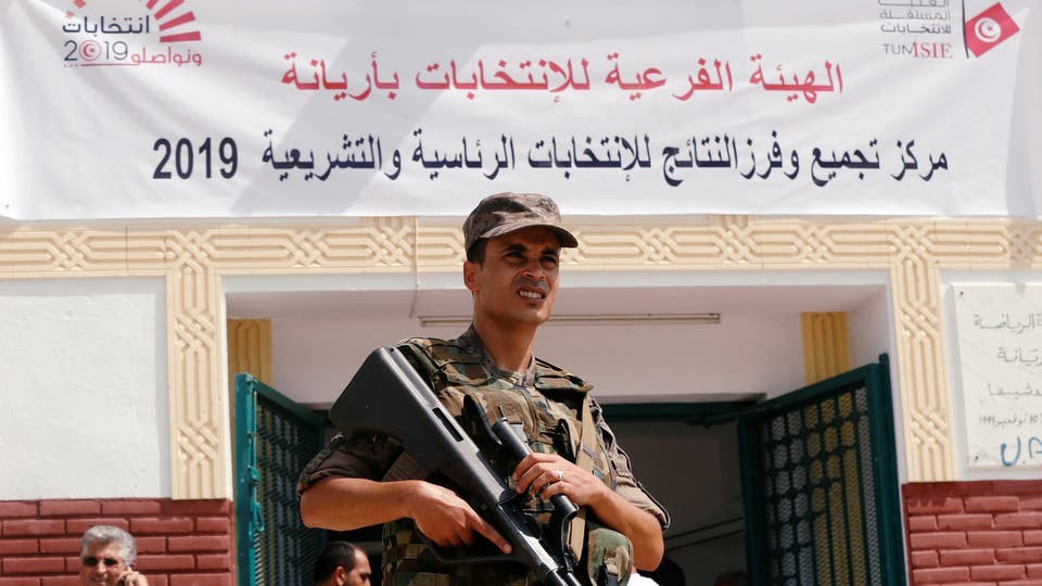 تونس تنتخب رئيساً جديداً.. 24 مرشح وإنتشار أمني واسع