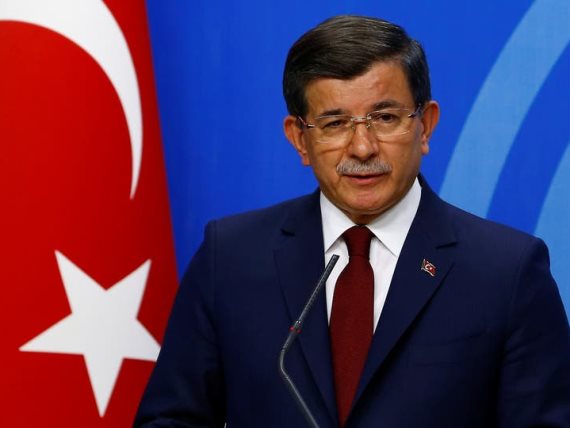 أحمد داود أوغلو يطلق حزب “المستقبل” لمواجهة “عبادة الشخصية” الأردوغانية