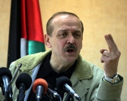منع ياسر عبدربه من من الظهور على تلفزيون فلسطين بسبب تصريحاته ضد العدوان على غزة