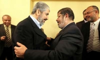 موقع مصري يكشف خطة «حماس» لإنقاذ «مرسي» من حبل المشنقة