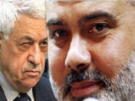 عباس يستغل ضعف حماس لتقوية نفوذه في الشارع الفلسطيني