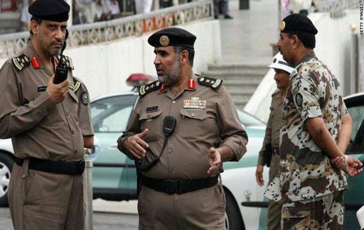 الداخلية السعودية: مقتل عنصر أمن وإصابة 5 آخرين بصواريخ آر بي جي في القطيف