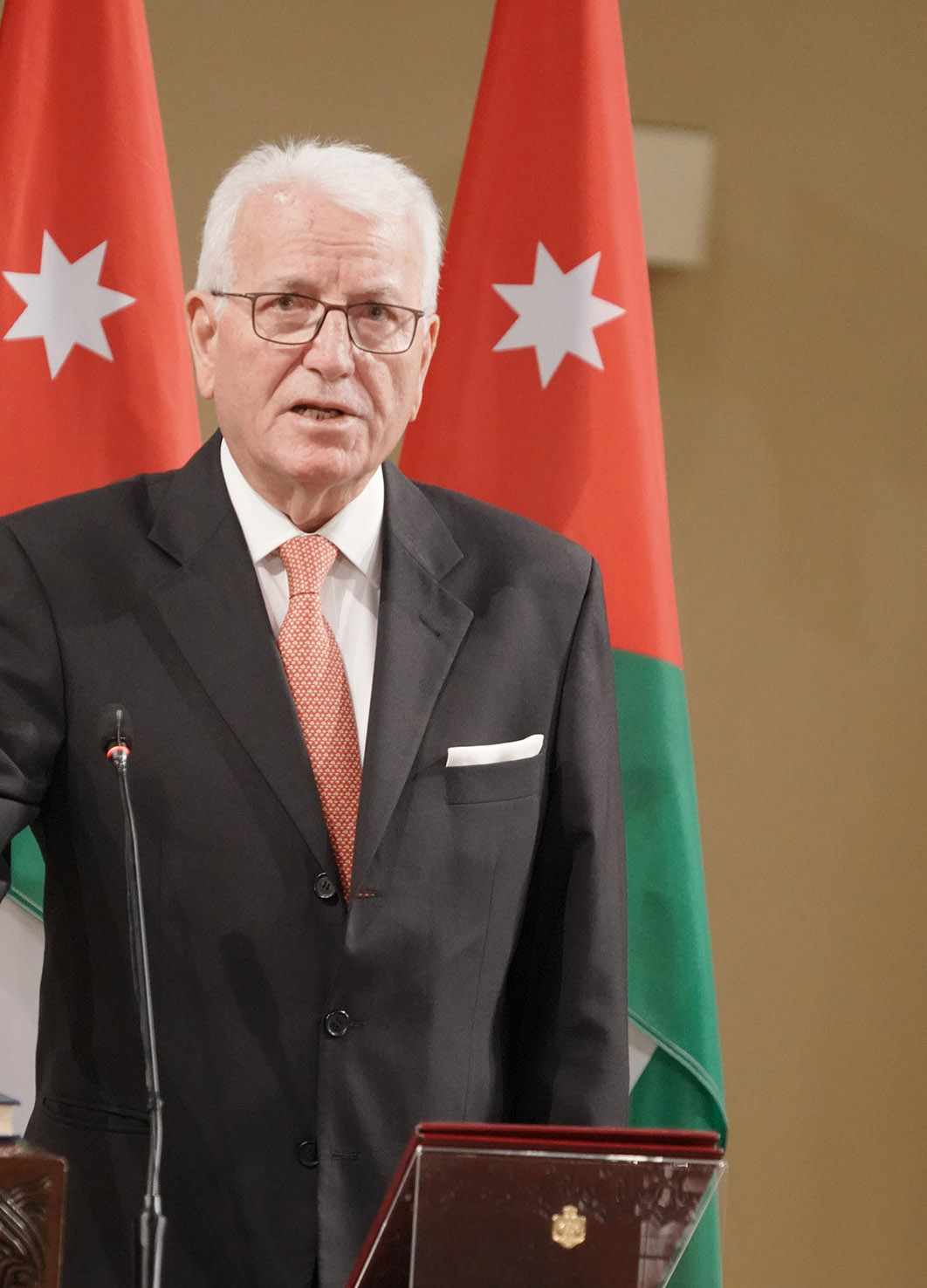 وزير التعليم العالي: نسعى لزيادة أعداد الطلبة المستفيدين من المنح والقروض