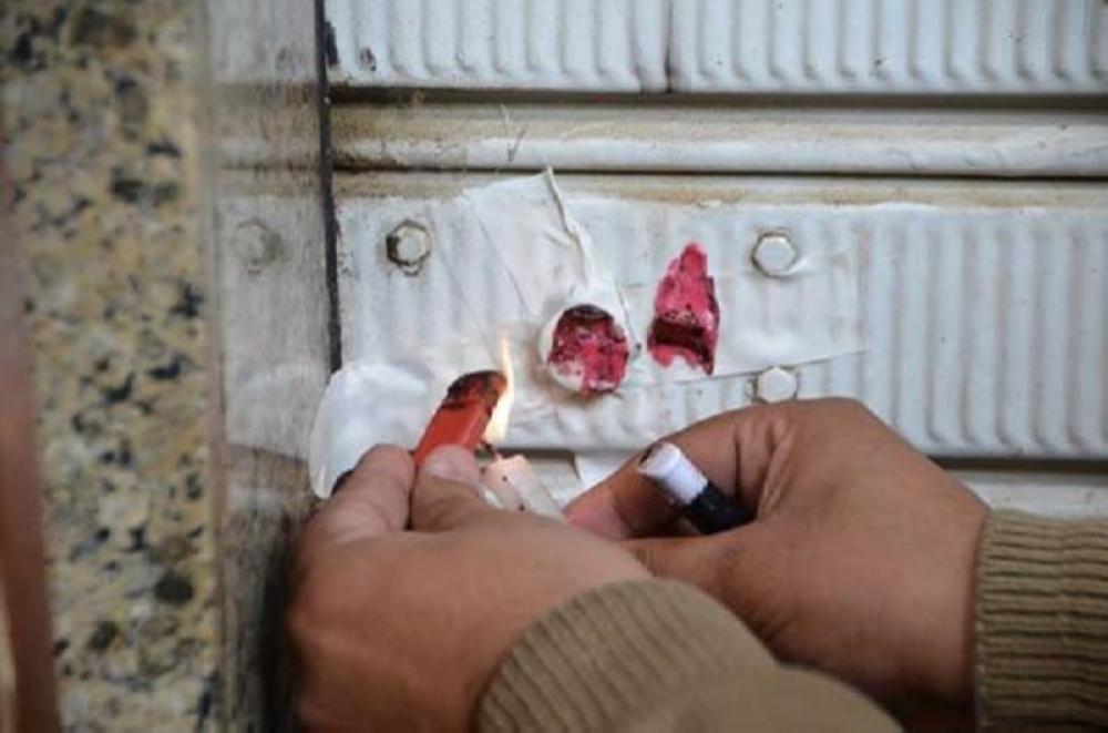 الزرقاء :إغلاق 13 محلاً وتوقيف أربعة أشخاص خالفوا القرارات الحكومية