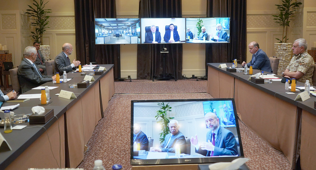 جلالة الملك يوجه إلى اتخاذ الإجراءات الكفيلة بالتخفيف عن المواطنين في شهر رمضان المبارك