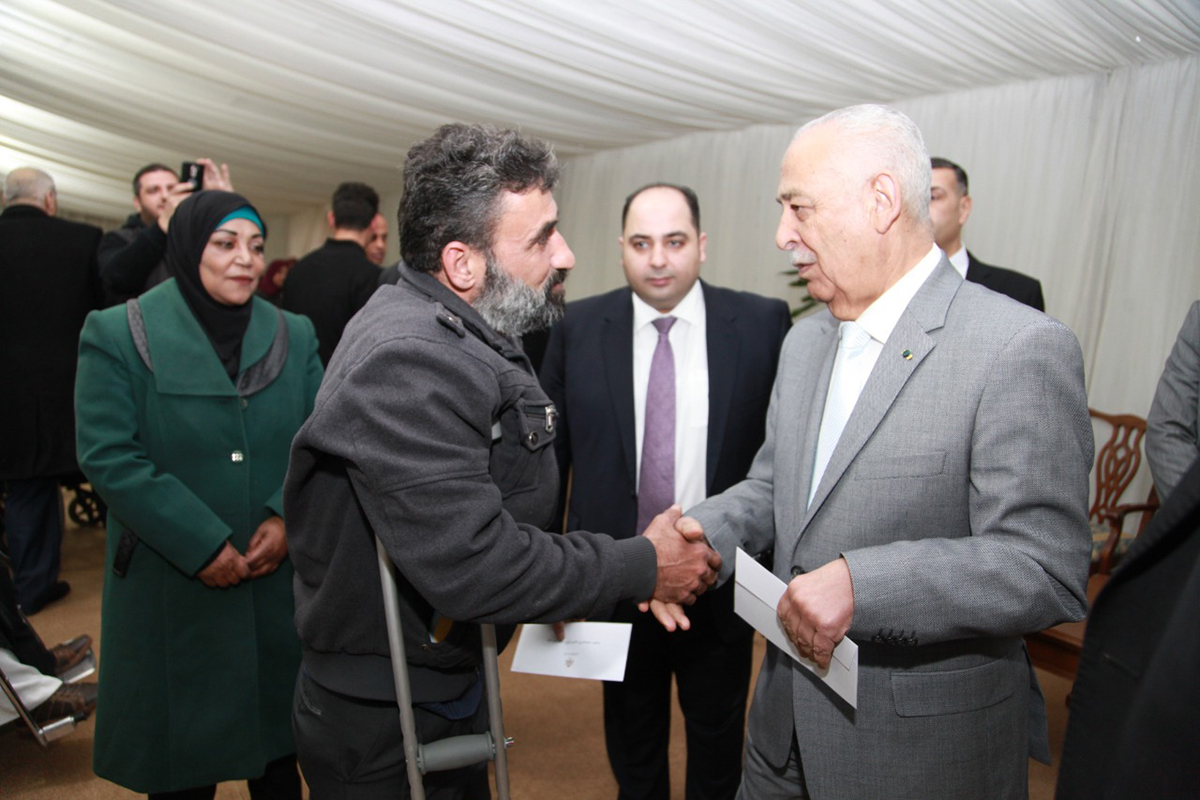 العيسوي يسلم الدعم الملكي لمراكز وجمعيات أيتام ومسنين وذوي احتياجات خاصة