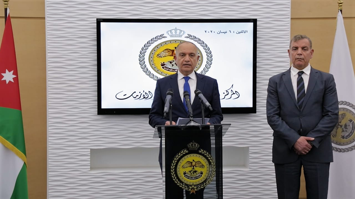 العضايلة: الحكومة تدارست إمكانية عودة أبنائنا في الخارج ولن نتسرع باتخاذ قرار حماية لهم