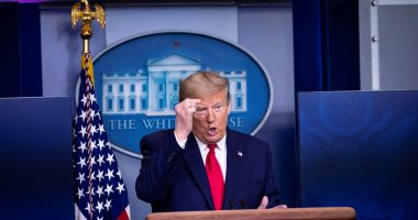 ترامب يُبدي إستغرابه من تفشي “كورونا” بنسب كبيرة في الولايات التي يحكمها الديمقراطيين