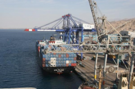 ارتفاع حجم المناولة في ميناء الحاويات مع اقتراب شهر رمضان