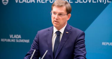 رئيس وزراء سلوفينيا يستقيل من منصبه ويدعو لإنتخابات مبكرة