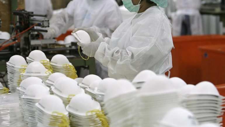 الصين تصدر أكثر من 50 مليار قناع طبي