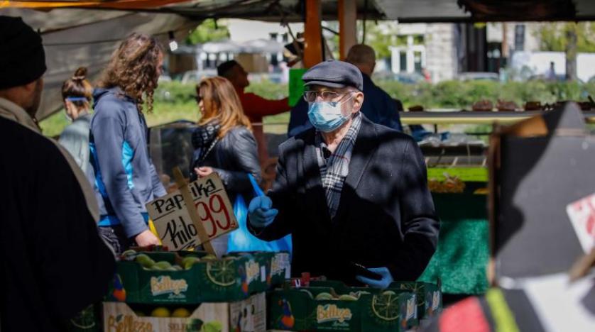 ألمانيا تريد إعادة فتح كل المتاجر والمدارس في “مايو”