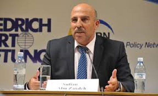 «أبو زايدة» للمستبعدين من «المؤتمر السابع»: ارفعوا أصواتكم عالية في وجه الظلم حتى لا تُسرق «فتح»